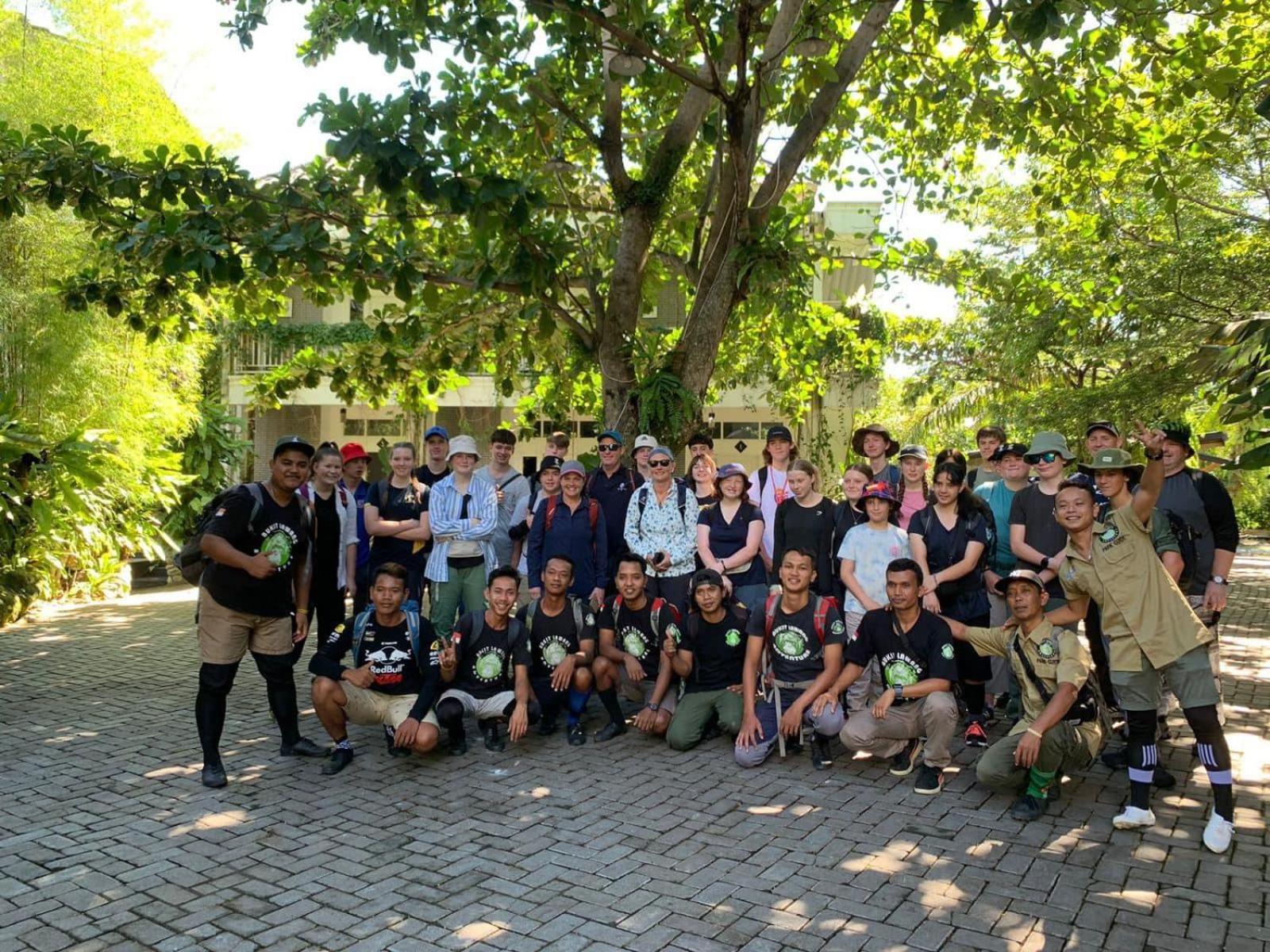 Gino'S Place - Guest House & Jungle Trekking Bukit Lawang Exterior foto